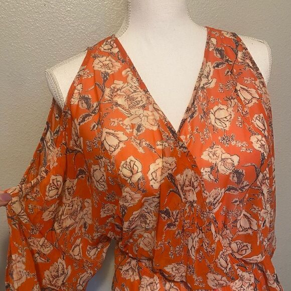 Soprano Orange/Red Floral Cold Shoulder Blouse Size S - Picture 1 of 4